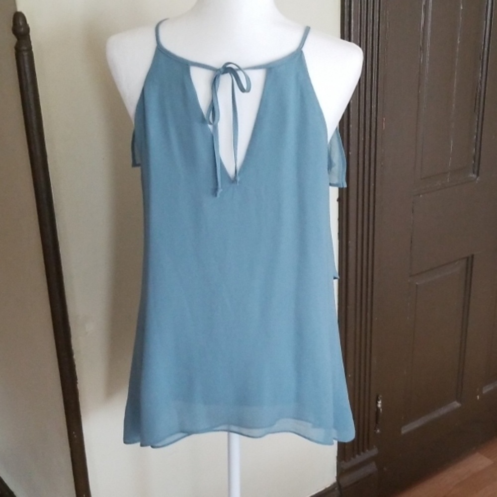 Ruffle front - Picture 2 of 2